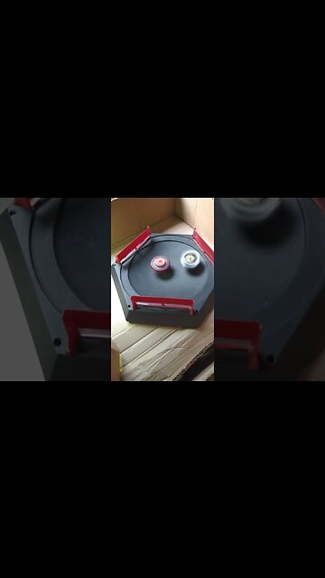 batalha de beyblade spriggan vs raphael 😲😎 #batalhadebeyblade