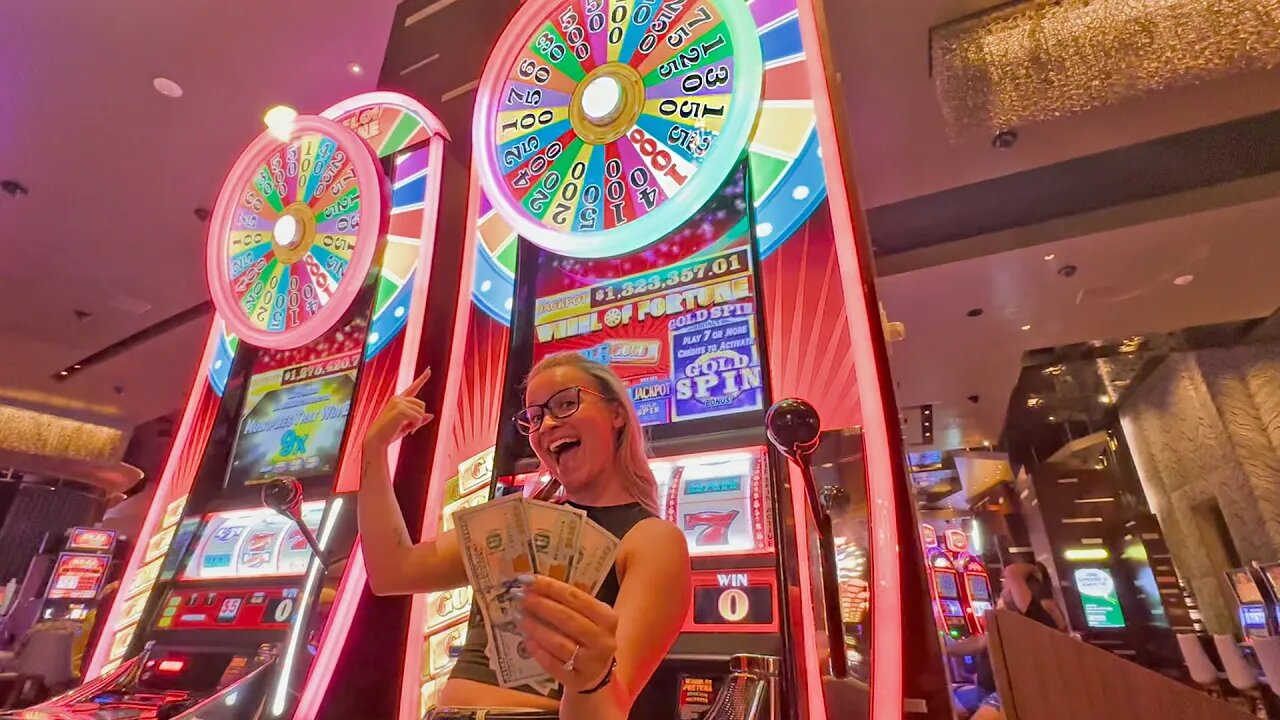 Will This Wheel Of Fortune Slot Machine Pay Us The Big Buckaroos?!