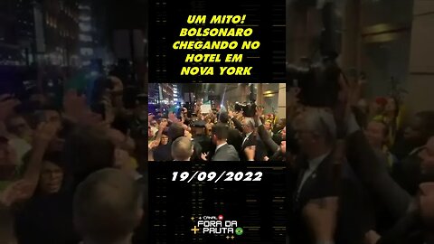 Bolsonaro é recebido por multidão no hotel em #novayork #Shorts #bolsonaro2022 #bolsonaro #direita