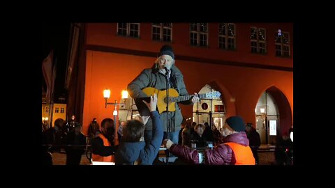 Kinder (so kleine Hände) von Thomas Putensen am 3.1.2022 in Greifswald