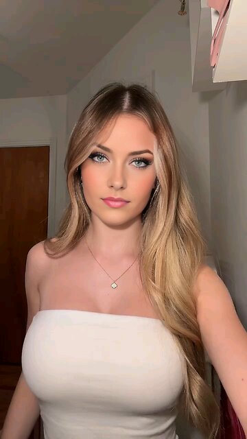 Do you like this ?😊 • • • #trend #dance #reels #viralvideos • • • Follow for more 😇