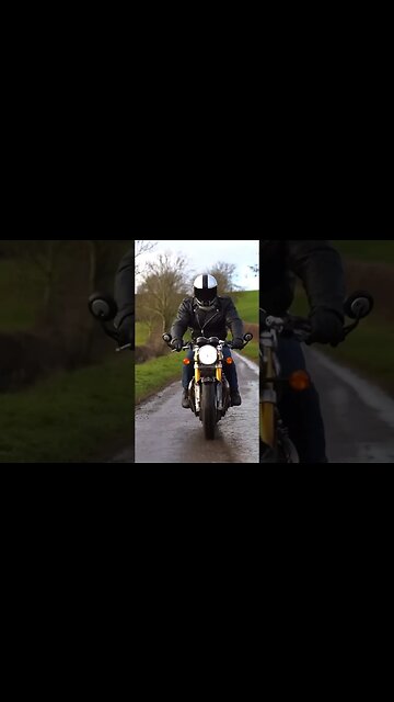 The Triumph Thruxton RS | A True Work Of Art. #classicbikes #shorts #triumph