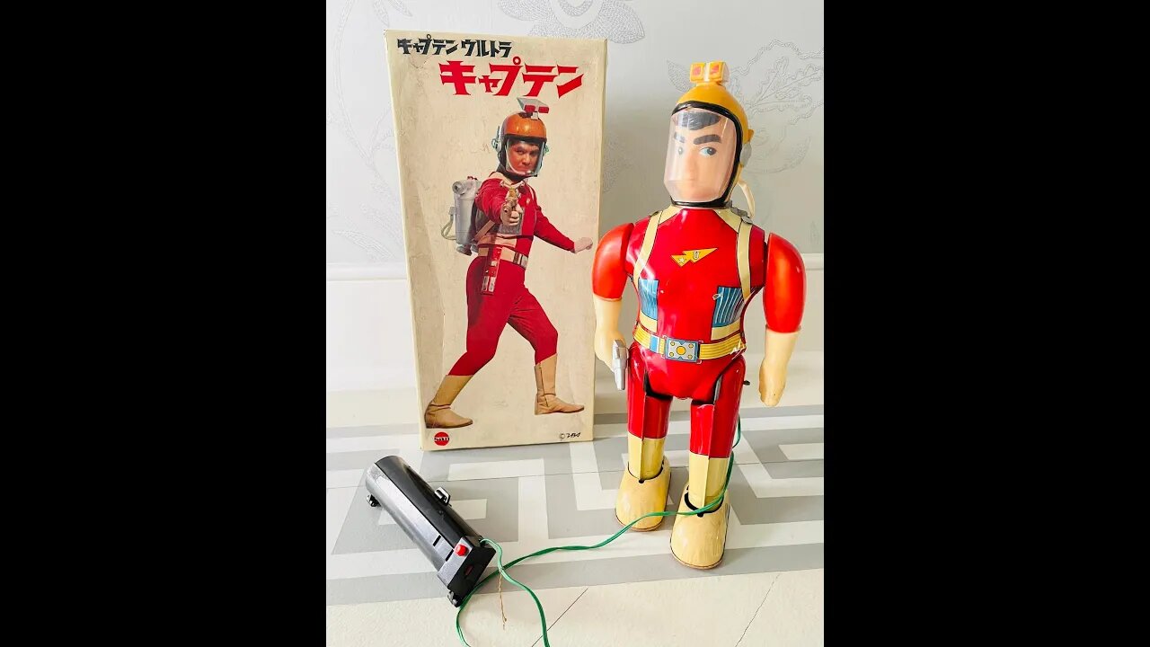 Another Captain Ultra this time with his Original Box!!