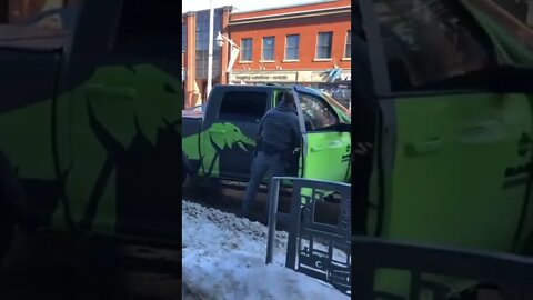 #Ottawa ⚡️Police backed into a man's Truck then arrested him for seemingly no reason.