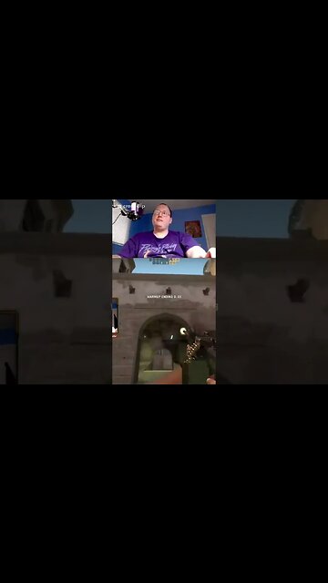 That moment you shoot at the wall on CSGO for no reason at all #shorts #comedy #funny