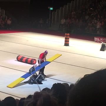 Talented Pup At Dog Show Dominates Obstacle Course