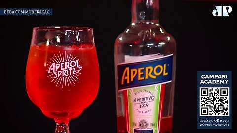 Aprenda a fazer um Aperol Spritz com a Campari Academy