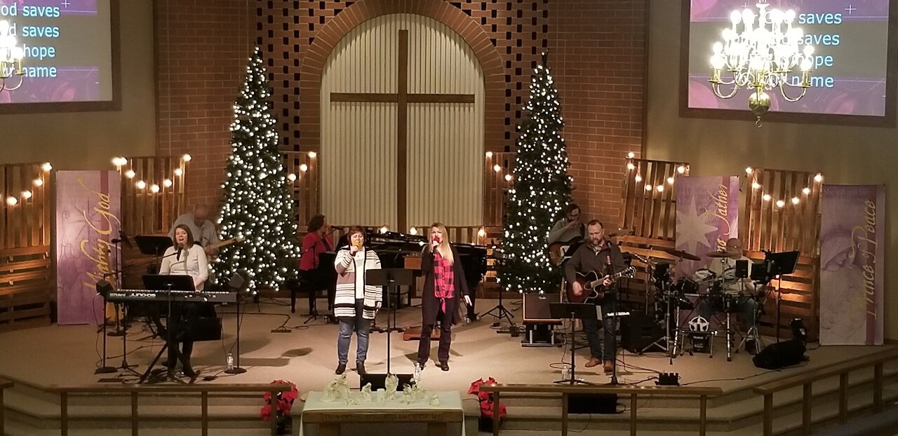 Worship Music & Sunday Message 1/2/2022