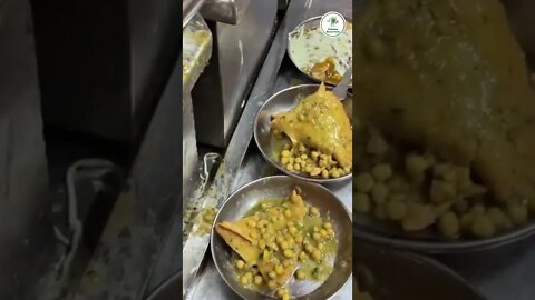 Pakistan Most Famous Street Food Samosa Chaat #shorts #streetfood #pakistan #pakistanstreetfood