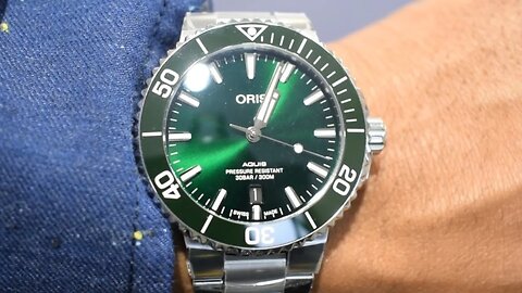 Oris Aquis (Green Dial)