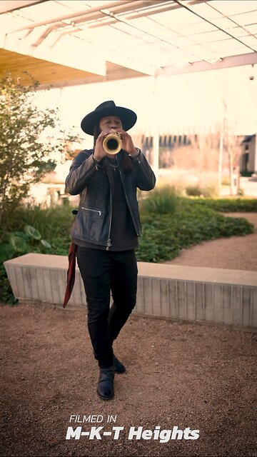 Maxwell ‘Whenever Wherever Whatever’ was begging for sax