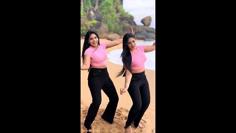 Cute Twin Chunky Girl Dance