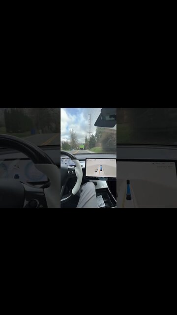 Tesla FSD V11 dodges garbage truck