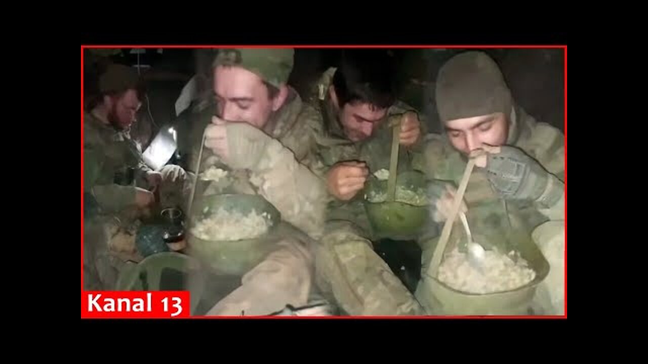 "Look at our food, our conditions" - Laughing Russian soldiers demonstrate their situation in trench