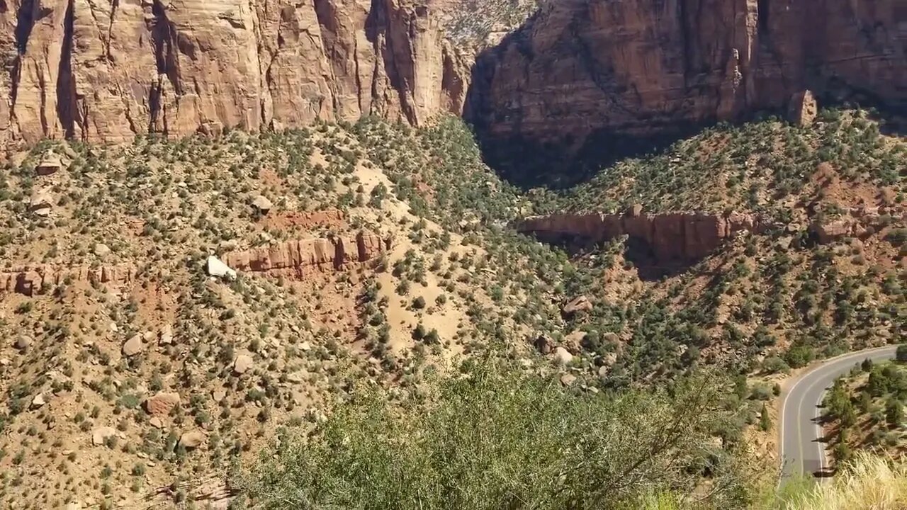 What a spectacular drive thru Zion National Park! WOW!!! 💜