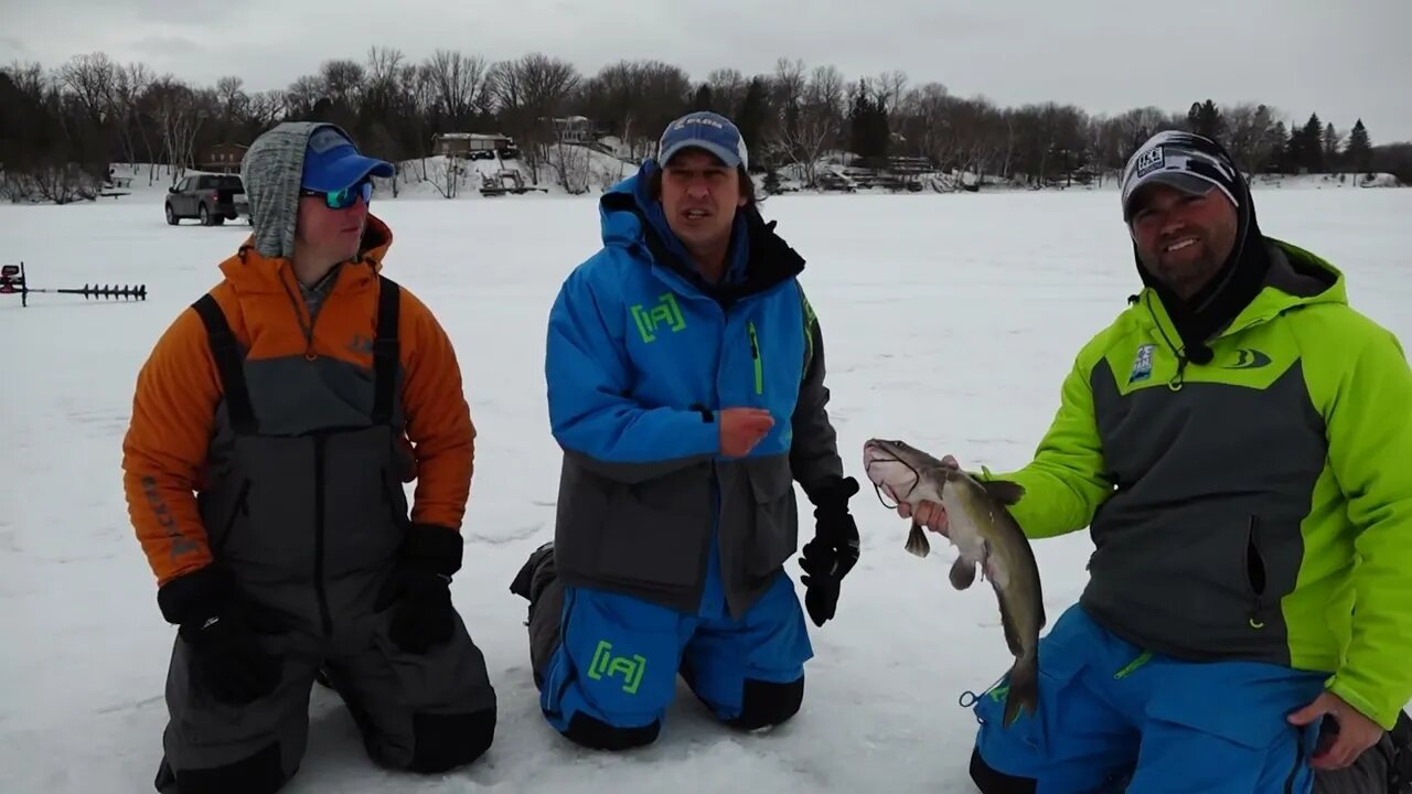 Catching Catfish through the Ice!!!