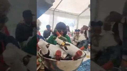 Ma Milliardaire Facebook Flore De Lille Veuve Joyeuse c’est la paix mais c n’est pa la joi Son passé