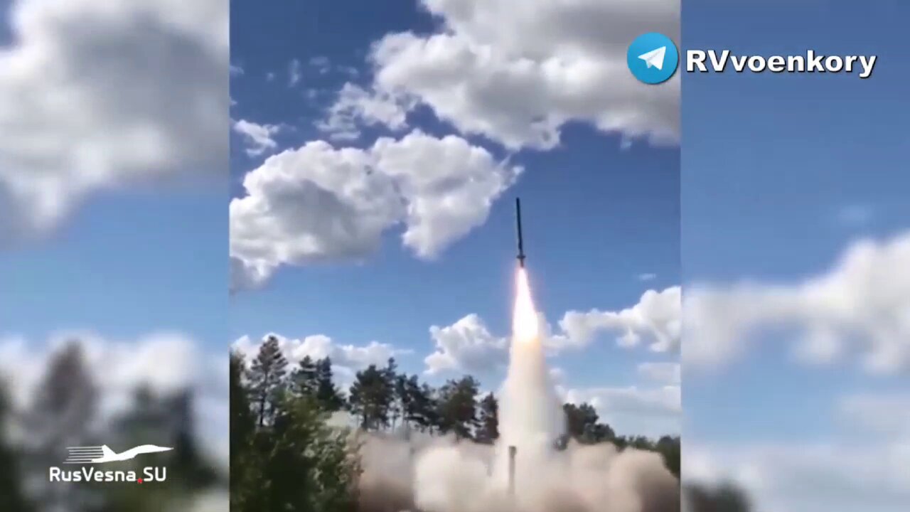 A US-made HIMARS MLRS and its loading vehicle were destroyed in Krasnoarmeysk, DPR