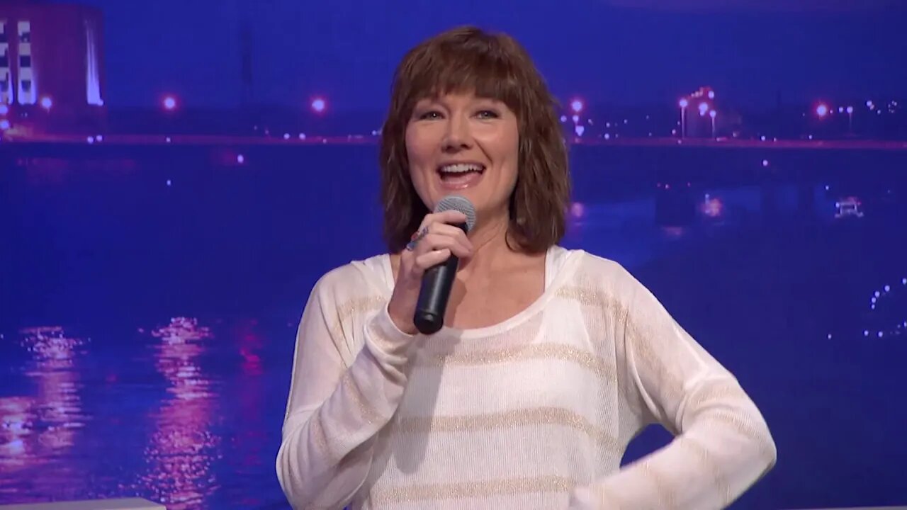 Ray Stevens - Lari White Interview (Live on CabaRay Nashville)