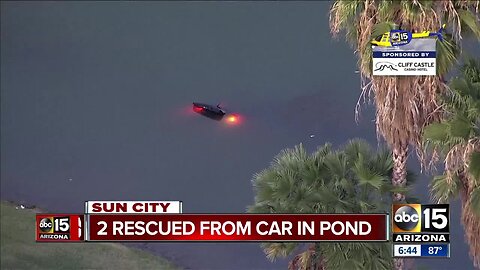 2 rescued from car in pond in Sun City