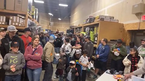 We’re Doing Giveaways!!! 🔥 Addicted Bash #5! (HUGE FISHING SEMINAR)