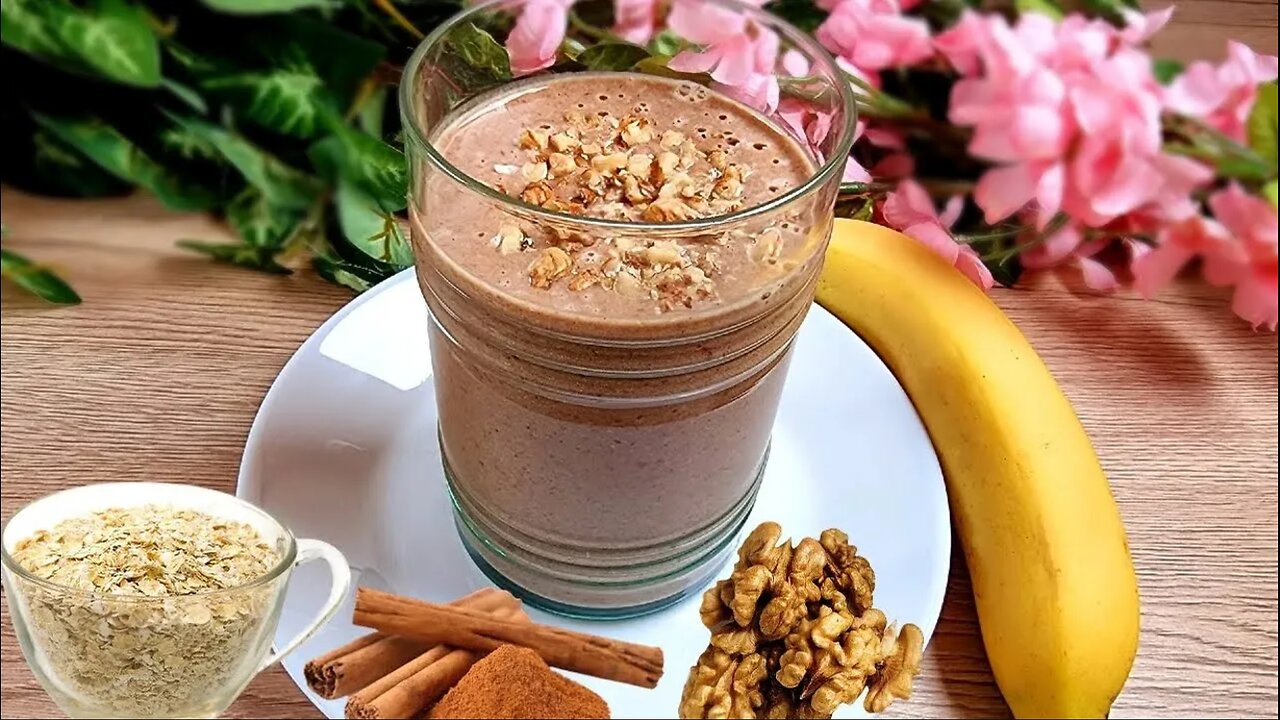 Healthy Breakfast For Weight Loss: Banana Smoothie With Oats. No Milk, No Sugar!