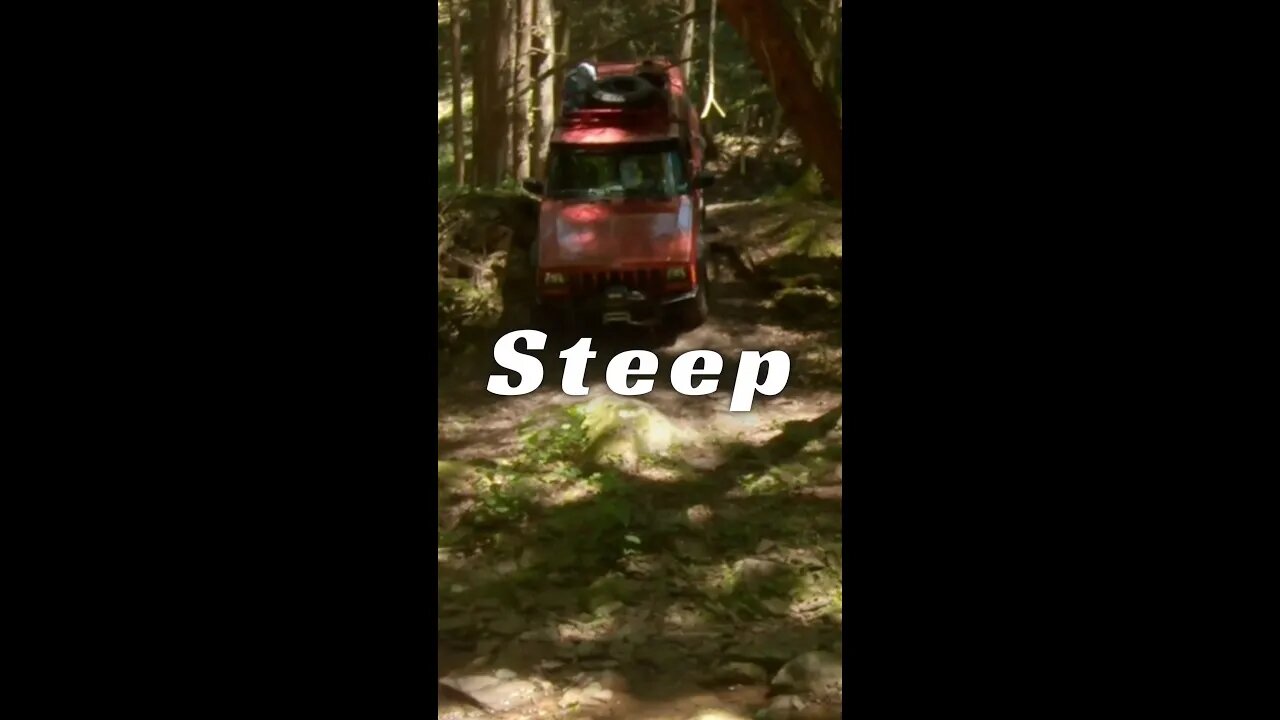 Steep - Jeep Cherokee XJ Steep Drop to a Creek Crossing in the Pennsylvania Wilderness #shorts