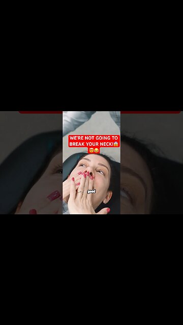 THIS CRACK SCARED HER! 💥😱🤯👀🤣 | Dr. Boris Nektalov #viral #nyc #asmr #chiropractic #health #queens