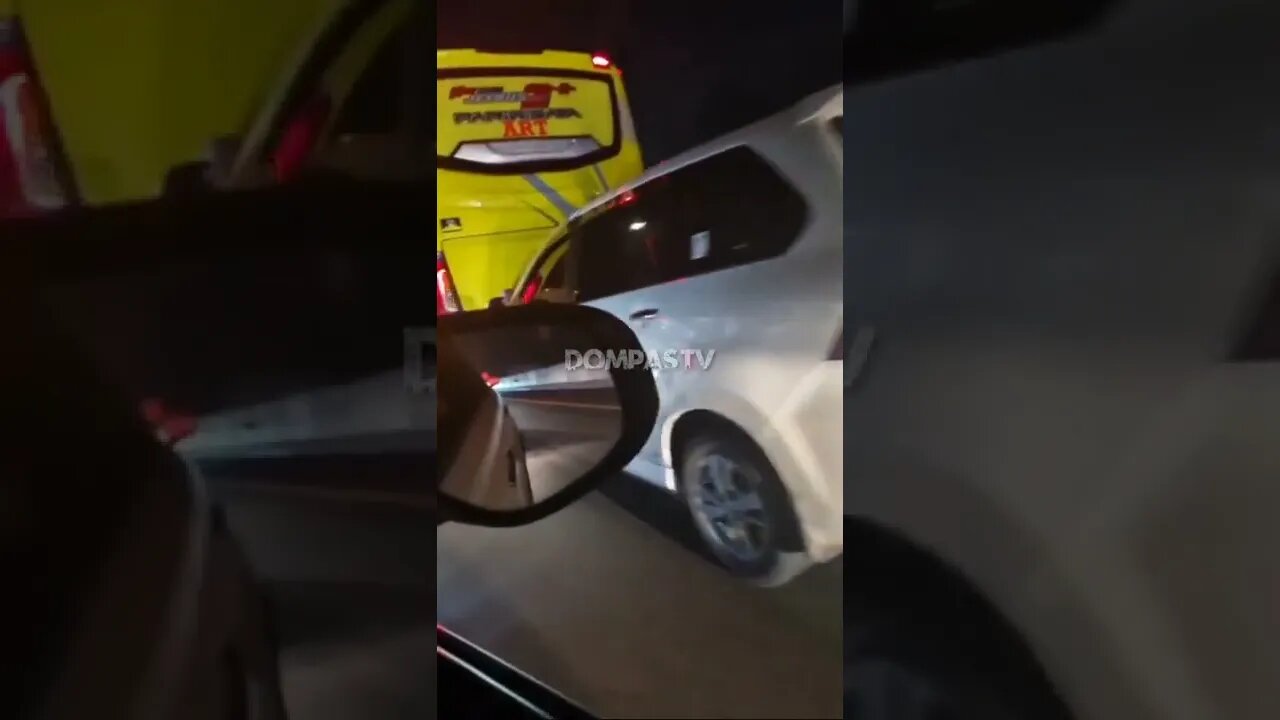 Kecelakaan Beruntun Di Tol Jakarta Cikampek KM 55 Jumat (28/1/2022) Pukul 22.50 WIB.