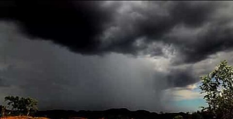 Time-lapse mostra tempestade na Austrália