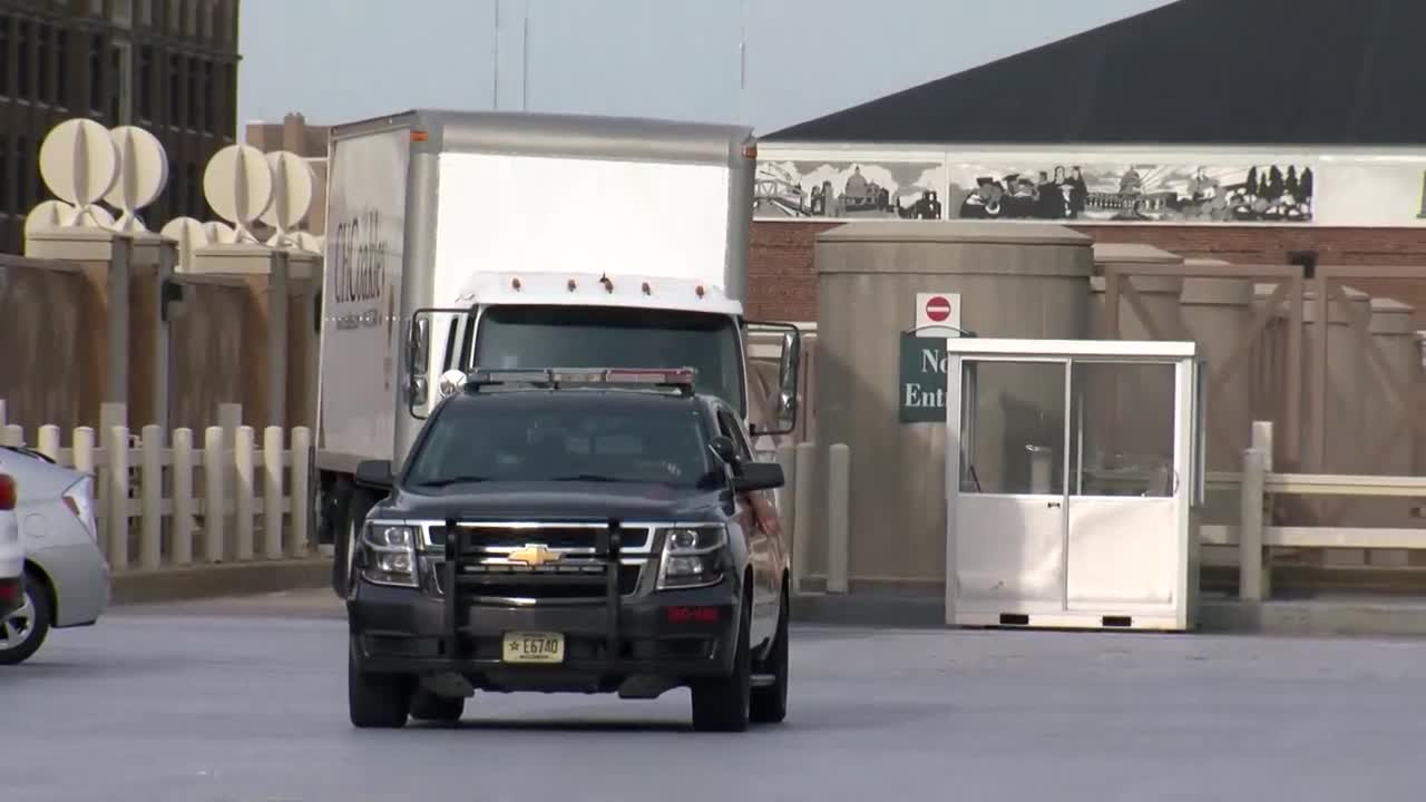 The moment Milwaukee County's votes arrive at the Wisconsin Center for the recount