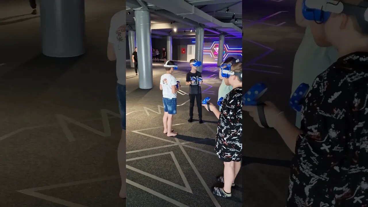 tiktok:unreal.md 🎮👾🕹️ #vr #vrclub #virtualreality #unrealvr #moldova #chisinau #vrarena 🖤 @unrealmd