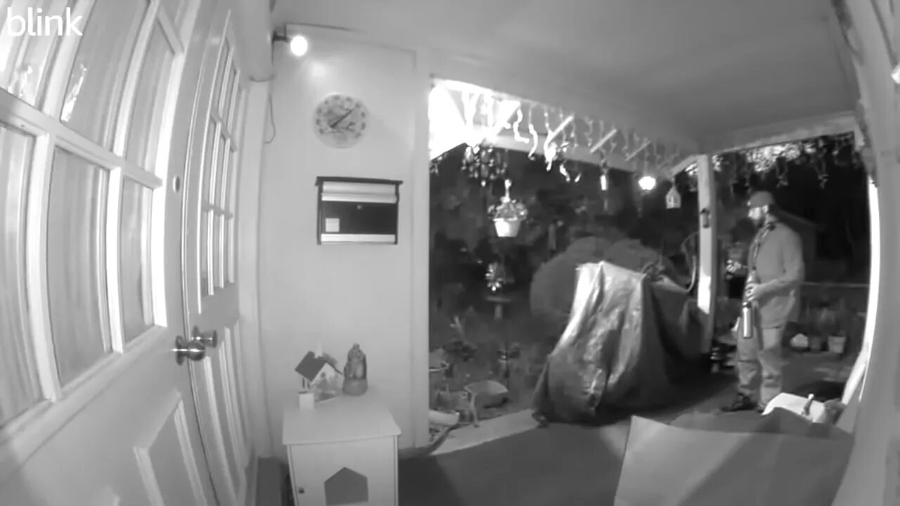 NORTH_VIDEO_DOOR_BELL_2023-05-04T20_36_09-0400.mp4