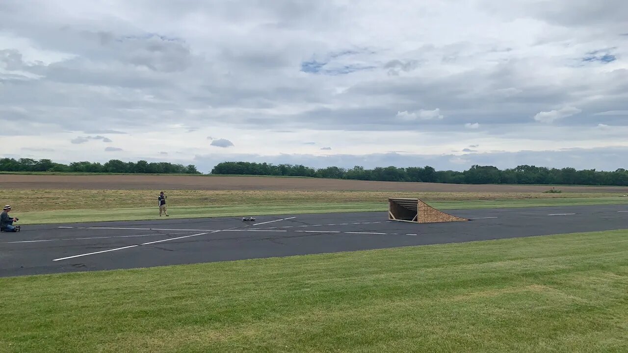 LIVE: LONG JUMP and Top Speed Run At Horizon Fest (lots of wind noise)