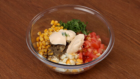 This salad is so delicious and healthy that I make it several times a week! simple and easy