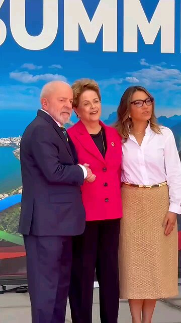 Um ex-presidiário pinguço, uma ex-assaltante de bancos e uma puta cuidadora de idoso.