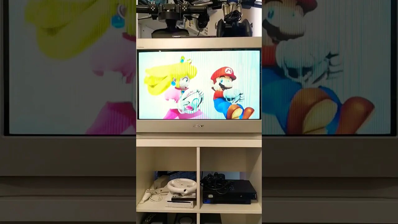 Mario Kart Wii on Trinitron Wide Sony TV 32" with RGB Scart Cable