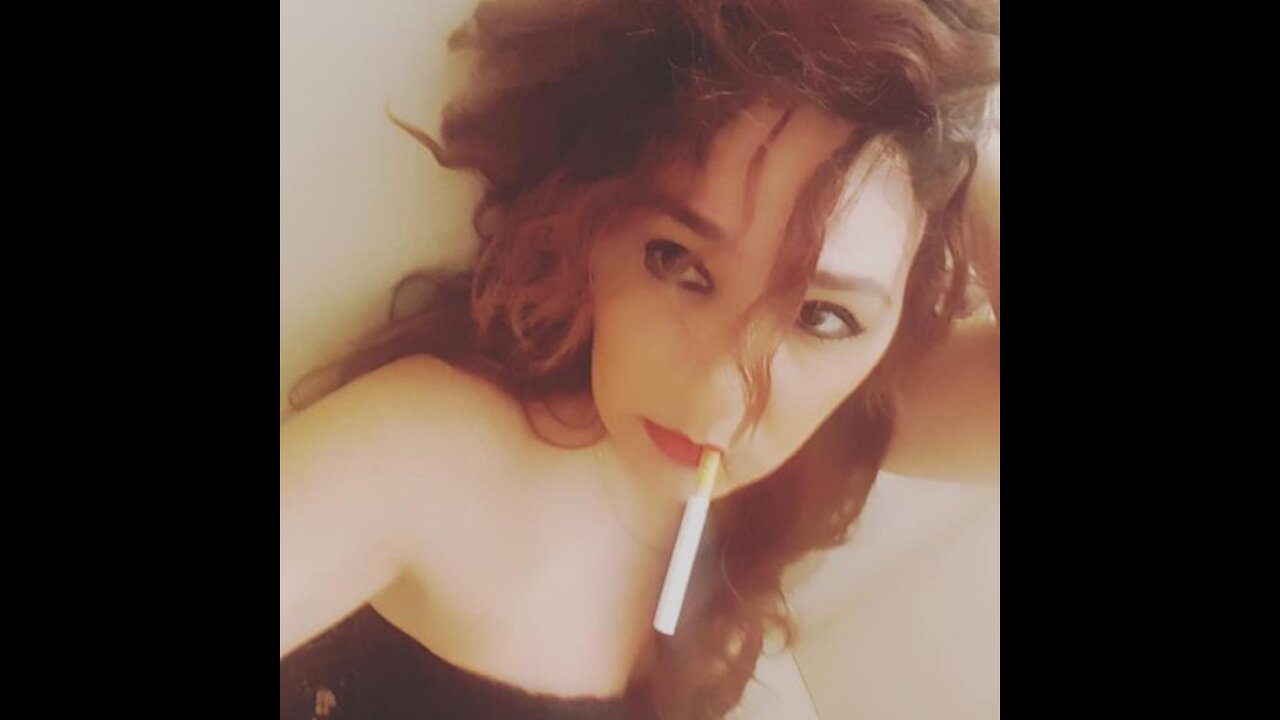 Smoking Girl Latest Style On Cigarette