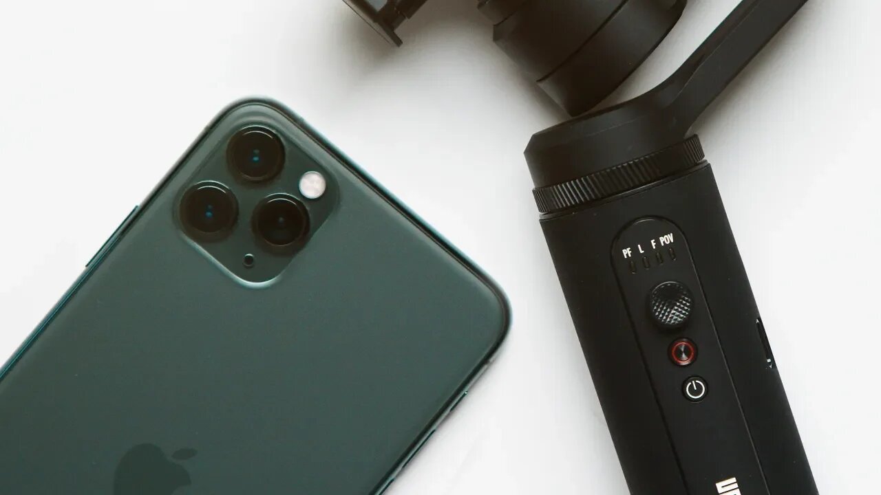 make the iPhone 11 pro... PRO - Zhiyun Smooth Q2