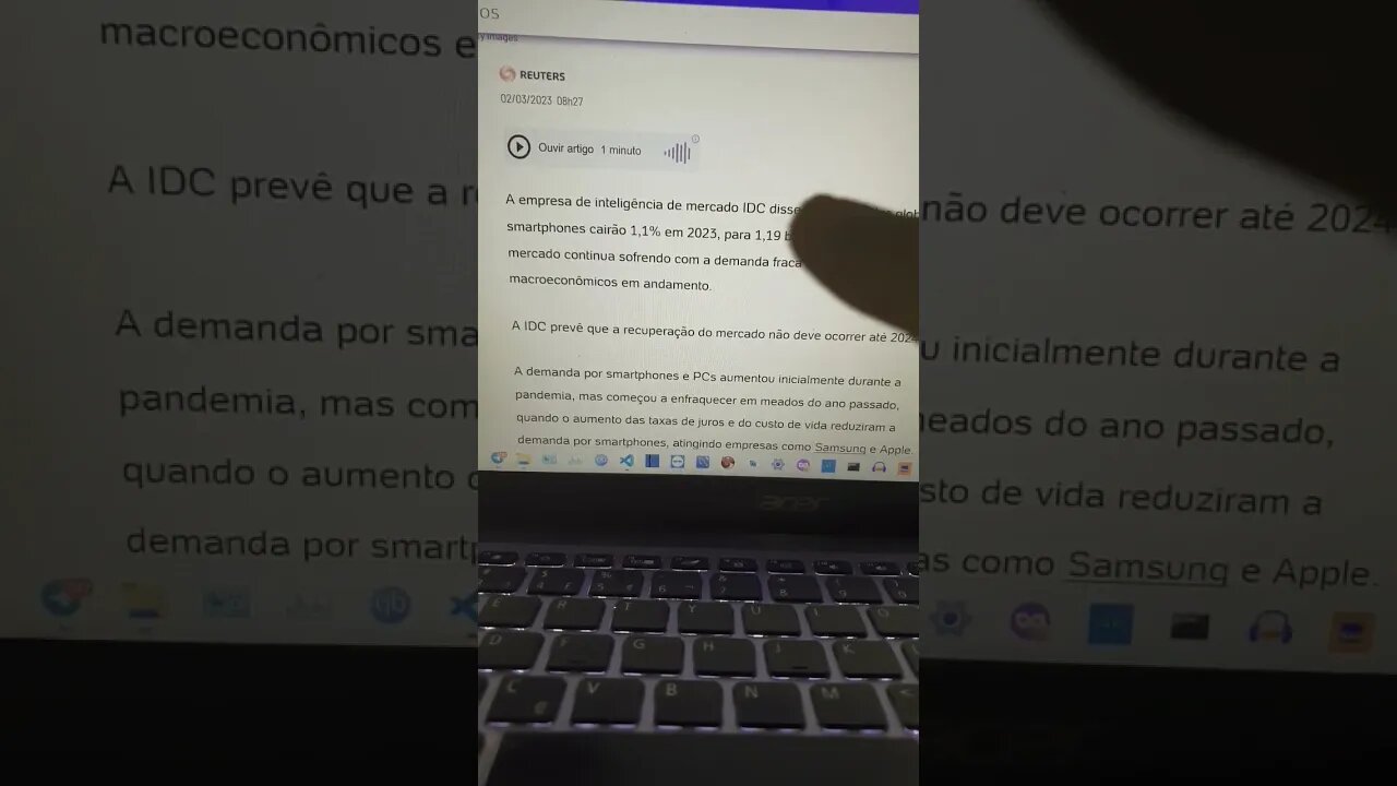 venda global de celulares vai cair 1% em 2023 ... eu não troco de celular a 4anos e nem penso nisso