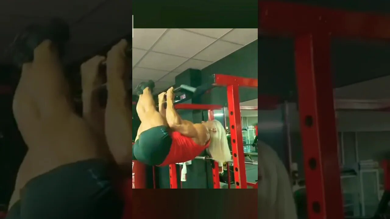 OMG 😲POWER OF OLD Female Bodybuilder💪💪#femalebodybuilding #shorts