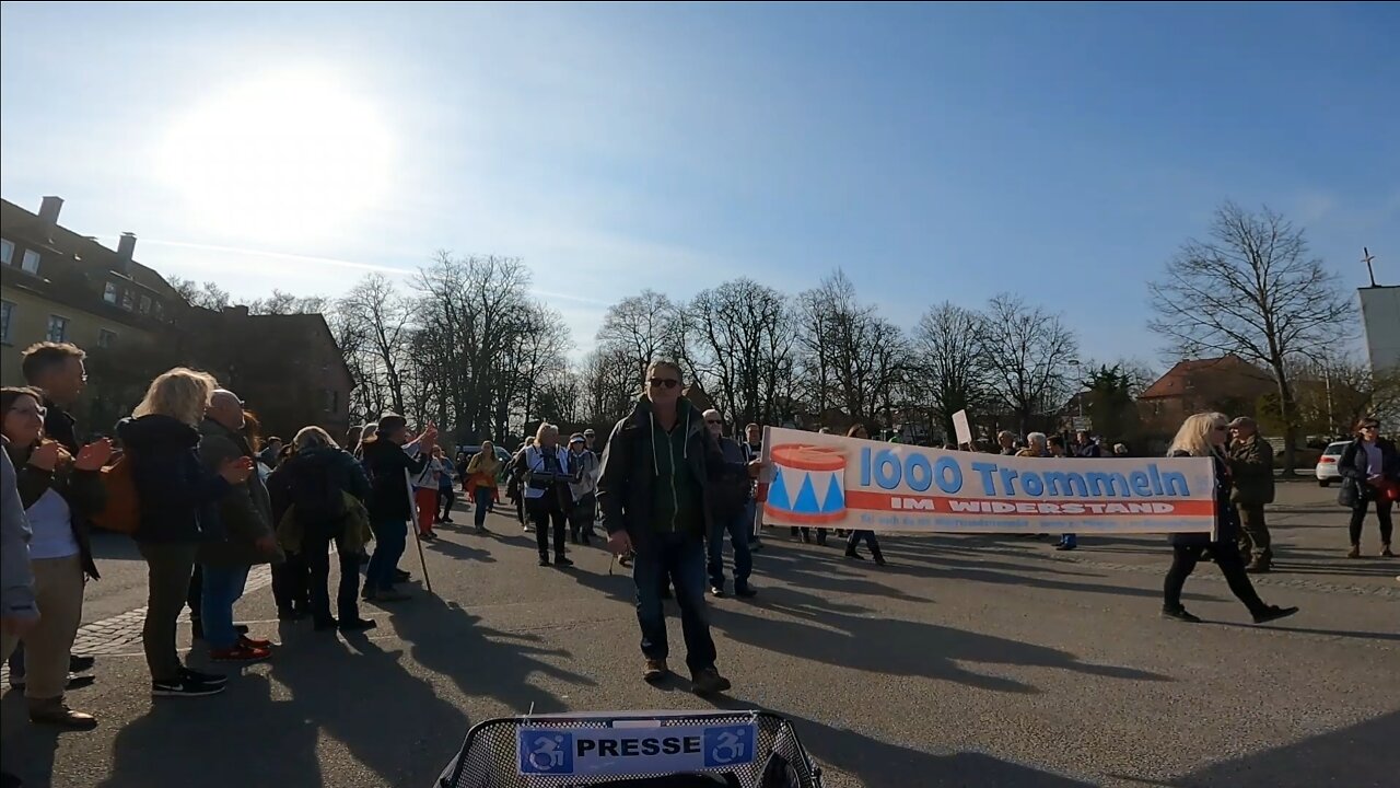 Crailsheim 12.03.2022 - 1000 Trommeln + Klinikpersonal steht auf