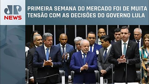 Dólar volta a cair e fecha a semana cotado a R$ 5,23