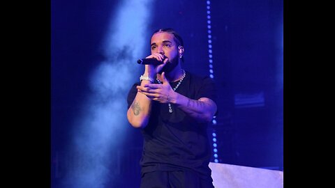 Drake Gives $10,000 to the Winner of a Toronto Lookalike Contest