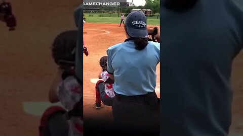 Umpire just went with it [No mask needed!!!]