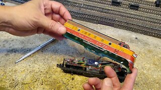 Athearn Blue Box F7 review and final inspection