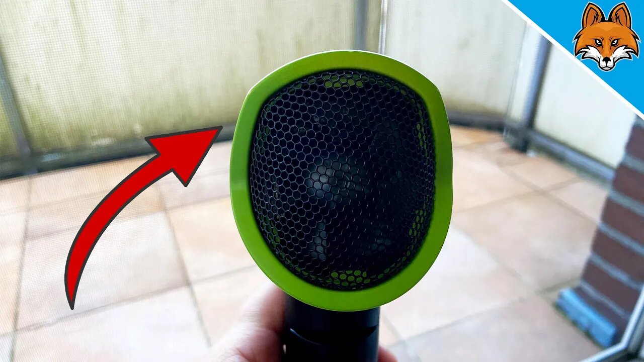 SO you can clean a Fly Screen in SECONDS 💥 (GENIUS) 🤯