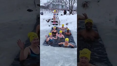 ICE plunge with beautiful ladies | 19.12.22