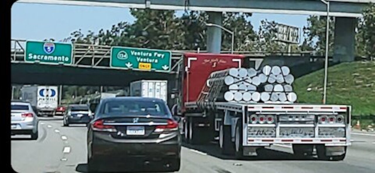 The Rods from God on Los Angeles freeway!