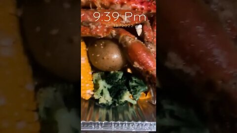 Seafood heaven | @neekospade on IG 🦀🇺🇸🍺 #shorts #seafood